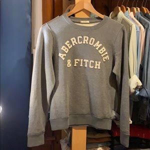 Abercrombie and Fitch gray sweater